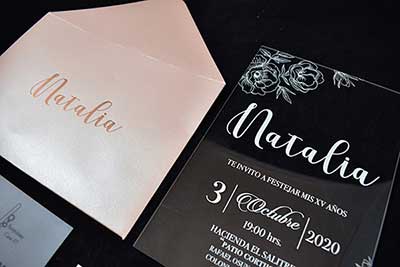 invitaciones de xv años personalizadas con diseños únicos y elegantes para celebrar este momento especial